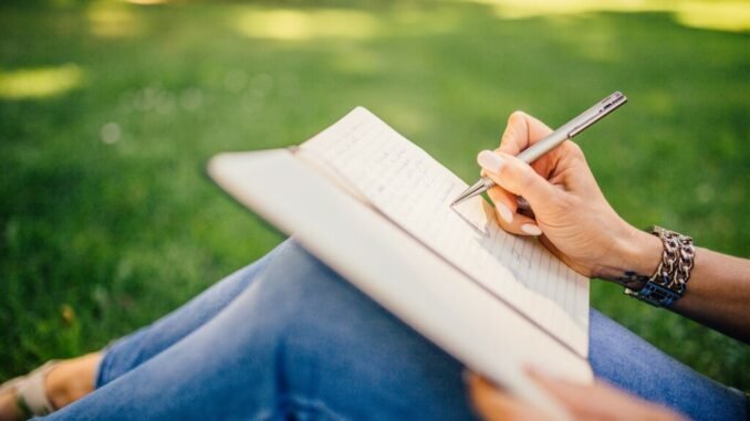writing-923882_1920