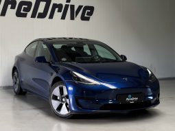 Tesla Model 3 full