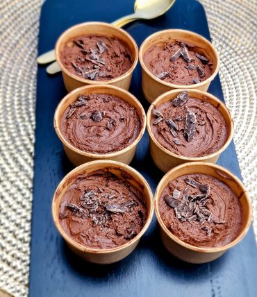 2-Ingredient Low-Calorie Chocolate Mousse Recipe