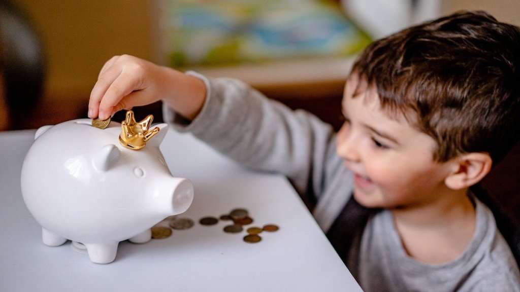 Las 5 acciones para fomentar la educación financiera desde la infancia