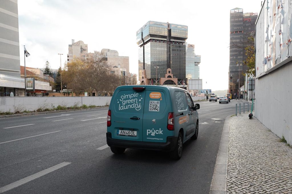 car-delivery