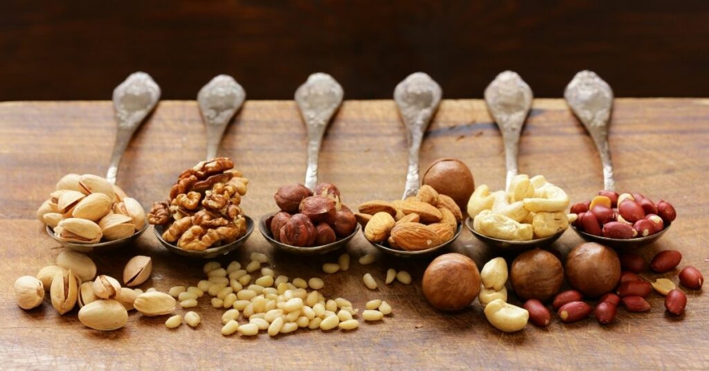 nutrients in nuts