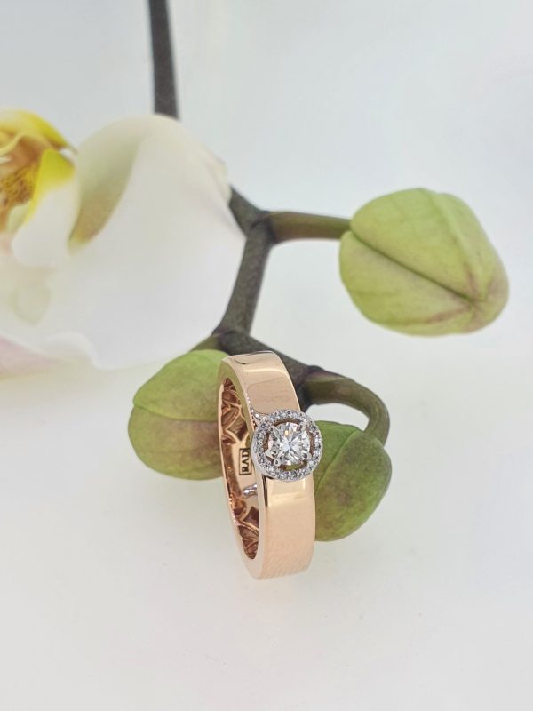 Diamond Round Rose Ring