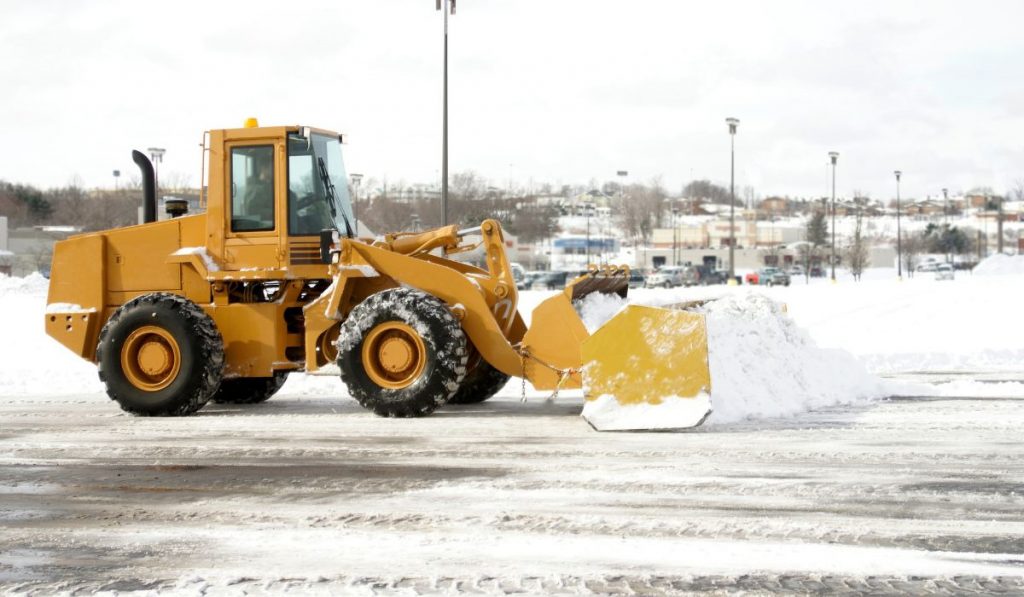 snöplog vinterunderhåll snöröj