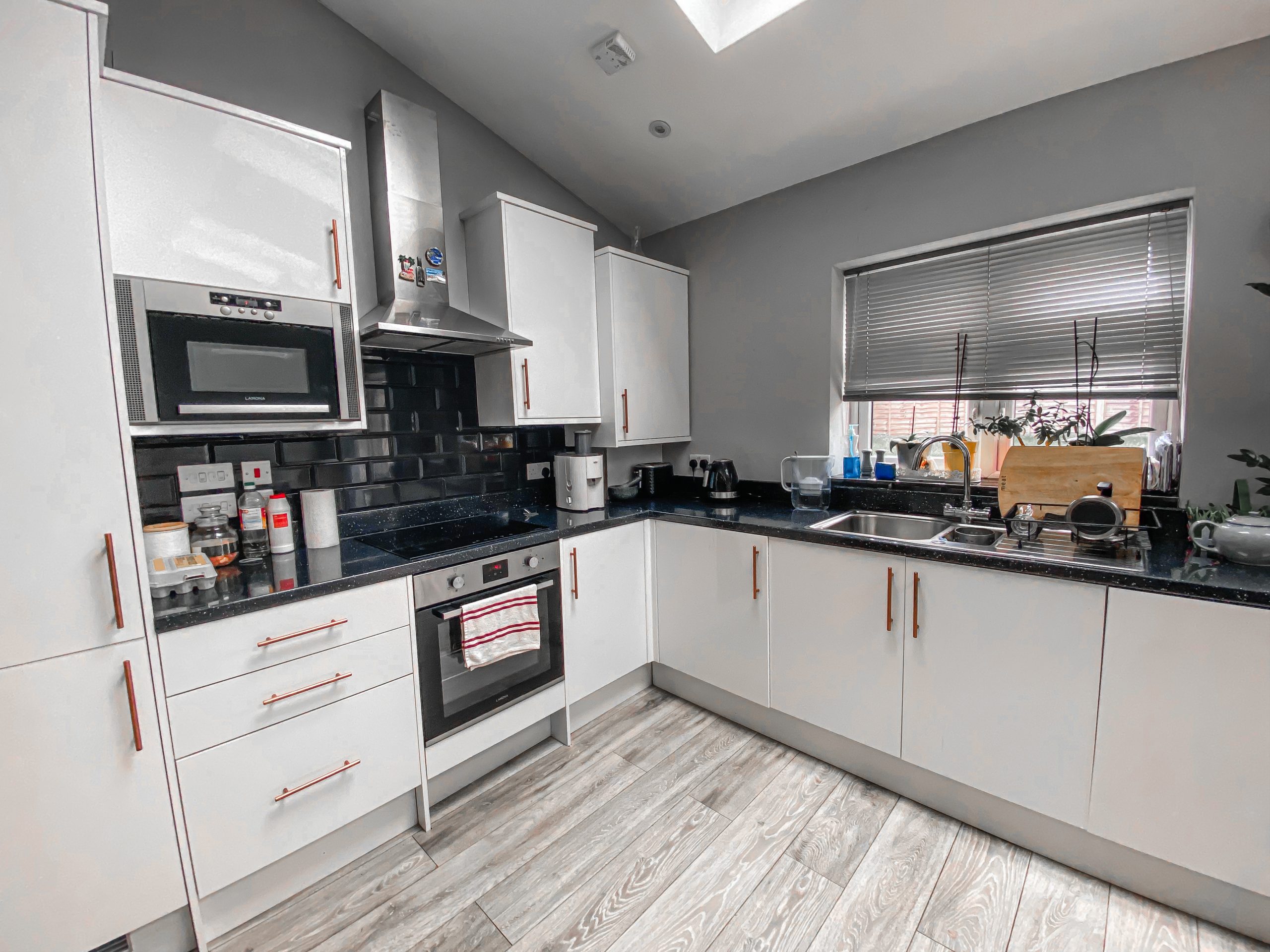 Freehold 2 & 3 Bedroom Flats In South Harrow RCLEstates