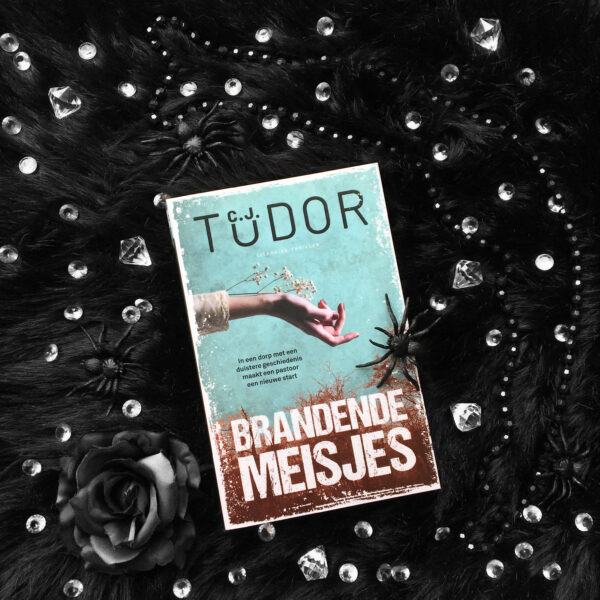 Brandende meisjes – CJ Tudor