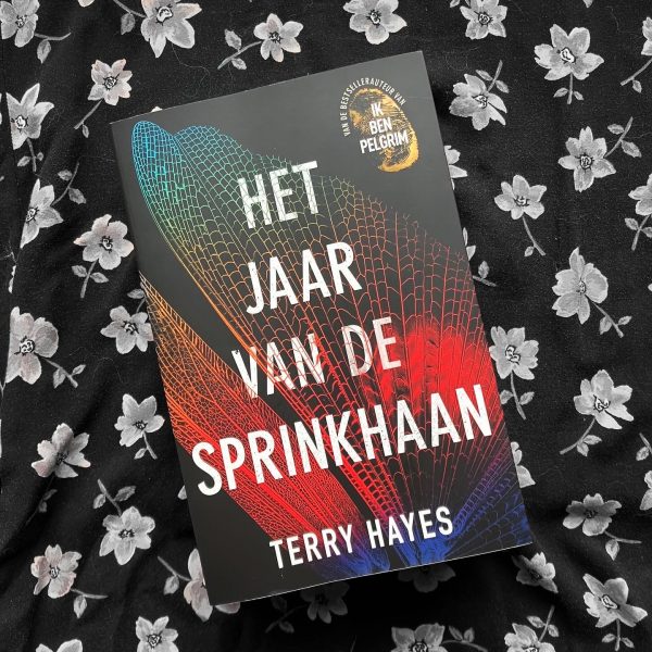 Recensie Het jaar van de sprinkhaan – Terry Hayes