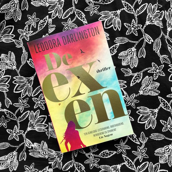 Recensie De exen – Leodora Darlington