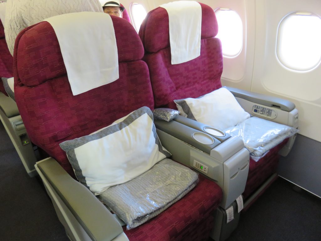 business class seats in Qatar airlines