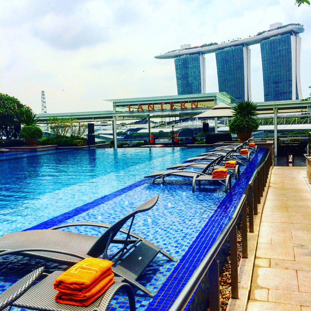 a picture of the pool at Fullerton Hotel