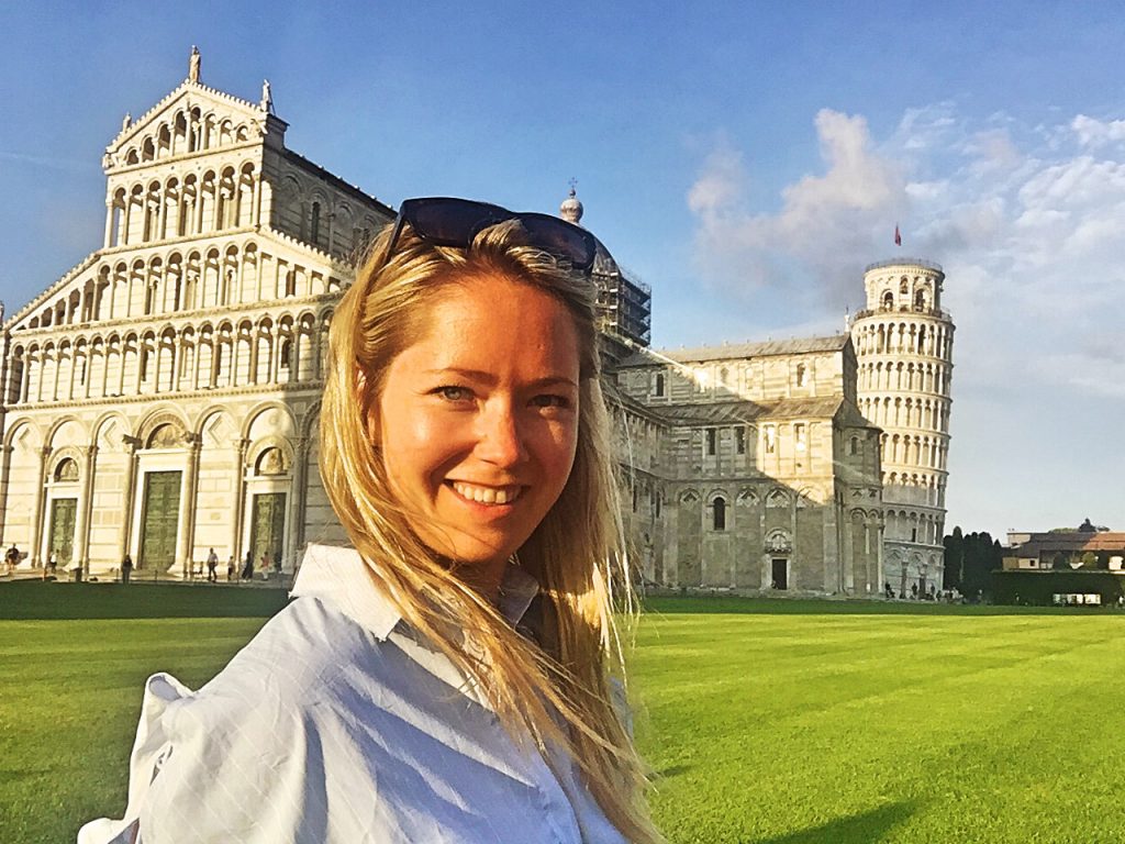 a selfie of me at the leaning tower of pisa