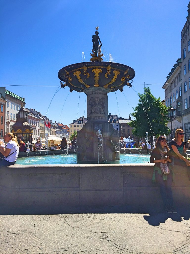 A picture of a beautiful fountain in the square