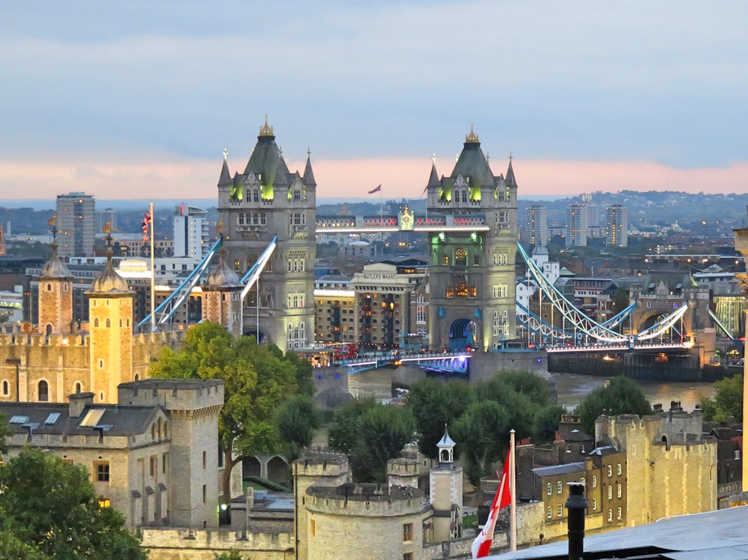 Sky Lounge Hilton London