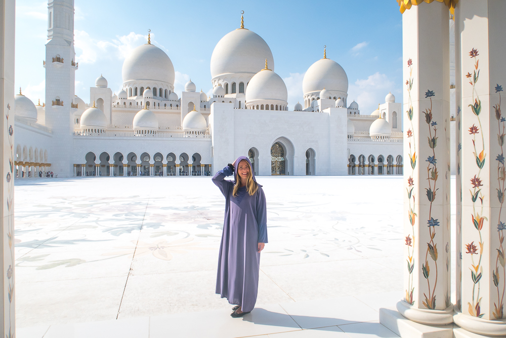 Travel Diary: Sheikh Zayed Grand Mosque - Camille Tries To Blog | Camille  Tries to Blog