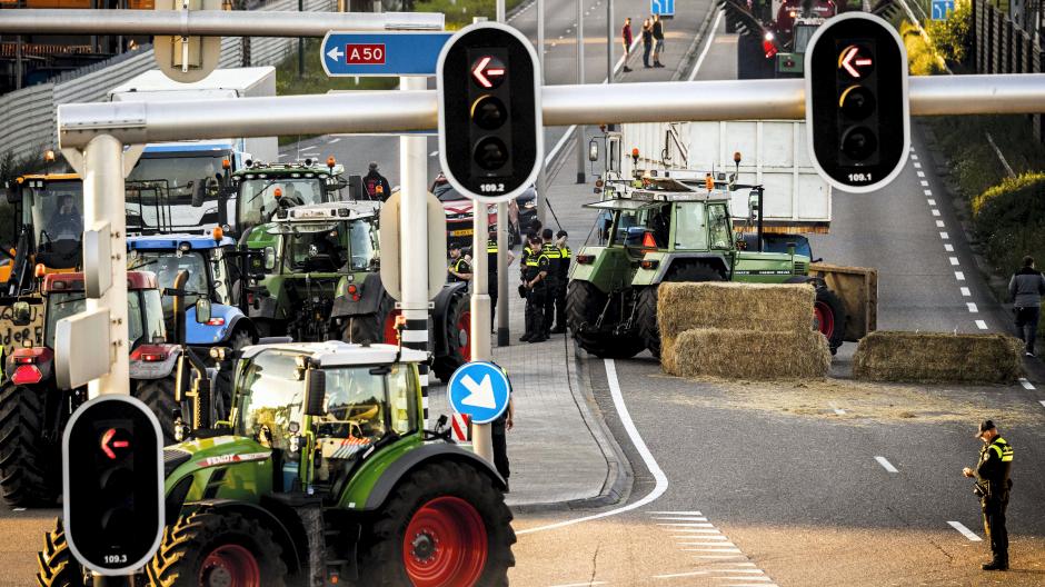 Hollandsk bondeoprør fortsætter på fjerde uge – og det kan blive værre