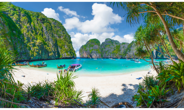 Phuket in Winter: The Perfect Destination for Sun, Sand, and Relaxation