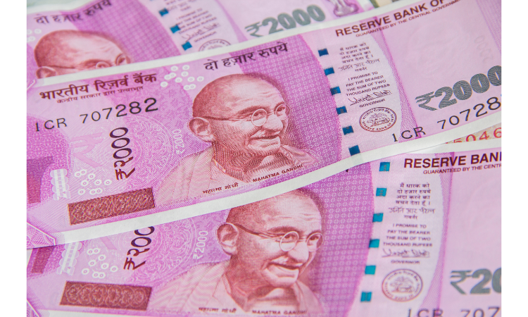 RBI Set to Remove Rs 2000 Notes from Circulation