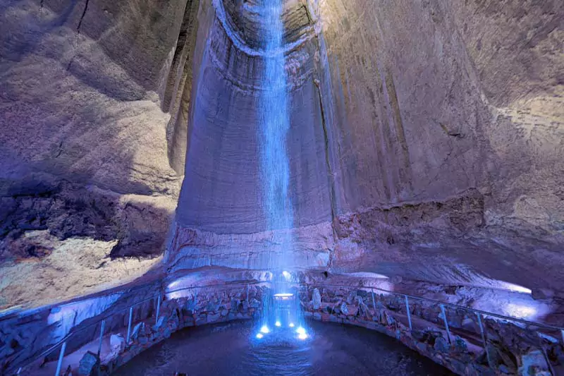 10 Most Scenic Waterfall Hikes in the US - RealNewsofUS.com