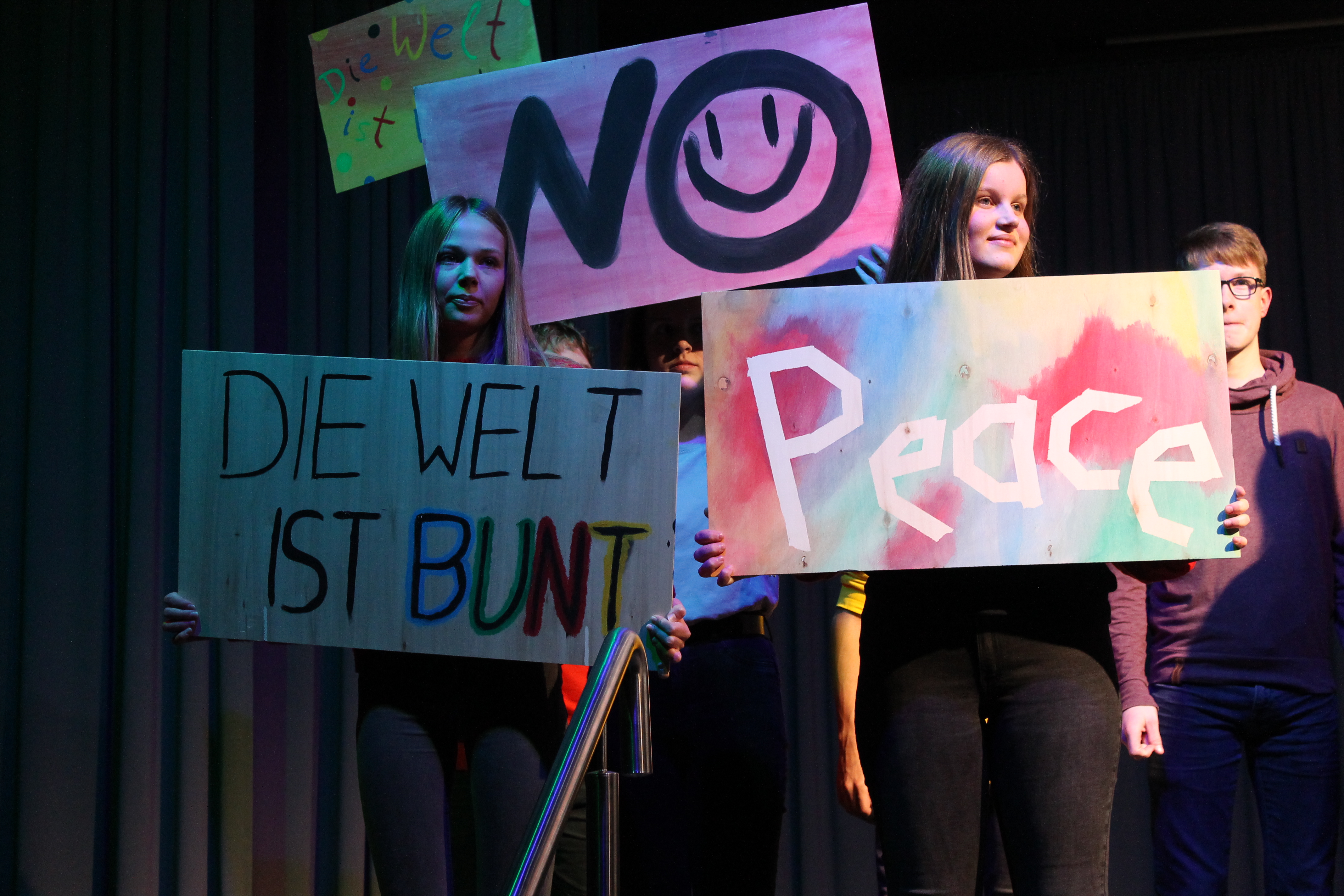 Read more about the article Ausgezeichnete Schülerinitiative: Realschule Steinheim ohne Rassismus und mit Courage