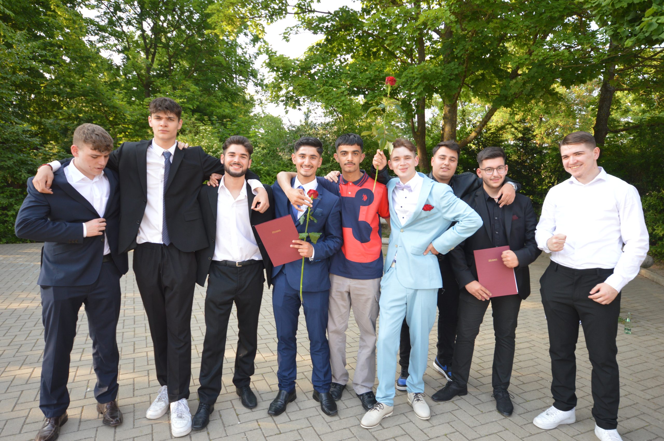 Mutig Neugierig Und Voller Zuversicht In Die Zukunft Städtische