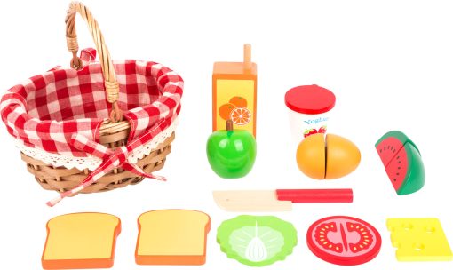 LG 11282 picnic basket with cuttable fruits 4