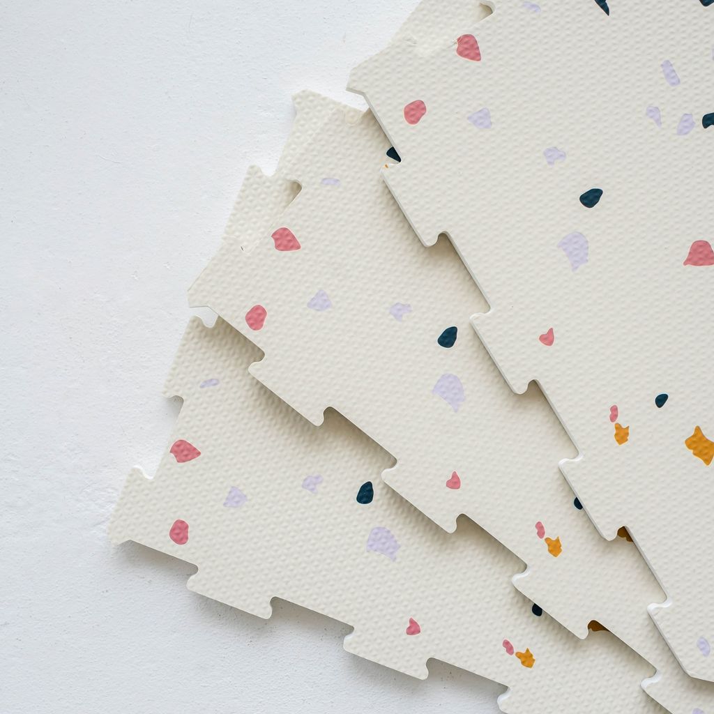 3 prouts Gulvpuslespil, Terrazzo cream 4 3 prouts Gulvpuslespil, Terrazzo cream - Billede 4