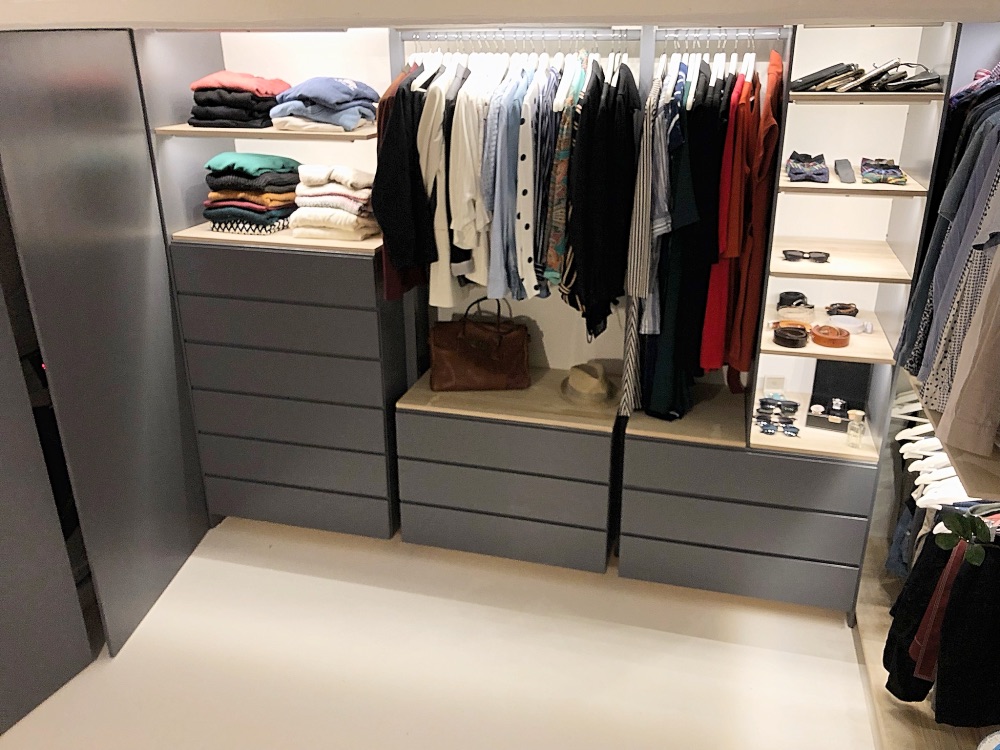 How much to build a walk in closet-notext
