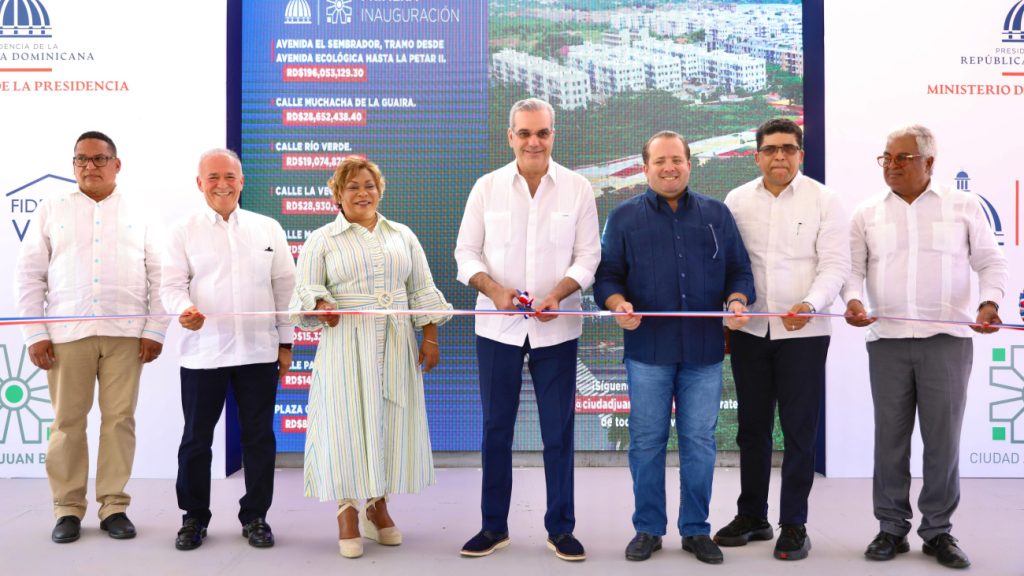 Presidente-Abinader-encabeza-inauguraciones-en-Ciudad-Juan-Bosch-y-el-Infotep-por-un-monto-superior-a-los-RD-794-millones