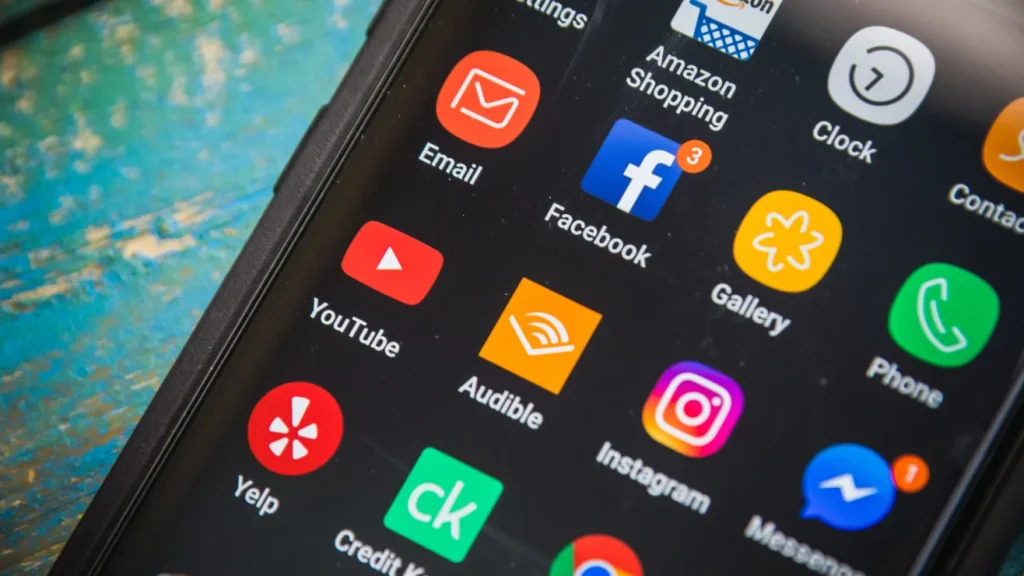 Cuidado-con-las-VPN-fraudulentas-apps-peligrosas-que-roban-tu-informacion-shutterstock_685491700