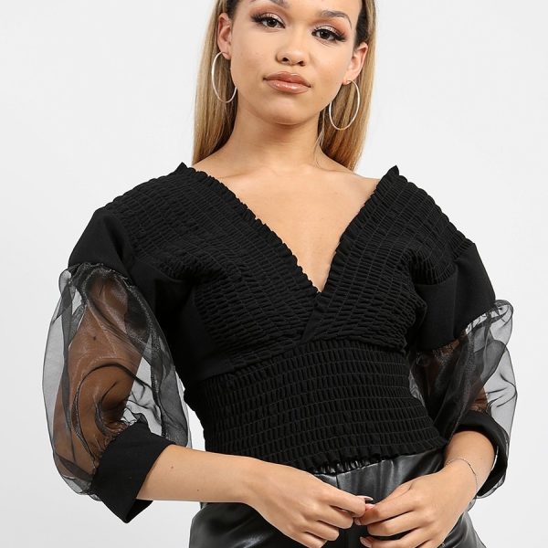 Gesmokte plunge top met organza mouwen