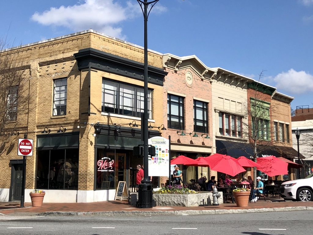 Downtown Marietta a great reason to put Georgia on you travel list