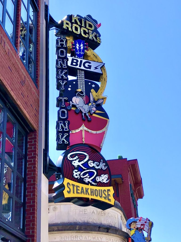 Uncover the best of Nashville - Honky Tonk sign