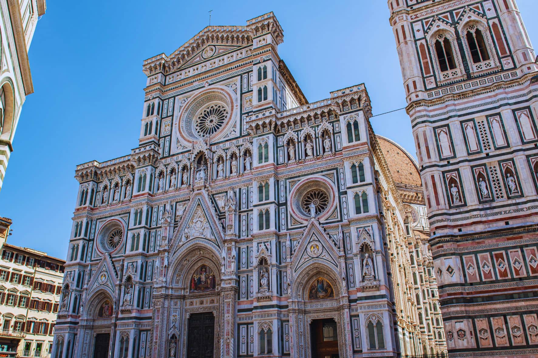 Florenz ist der Höhepunkt unserer Frauenreise nach Italien. Der Dom ist weltbekannt und nur eins der Highlights, die man unbedingt sehen muss.