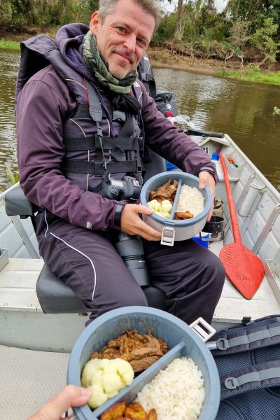 Frokost på floden