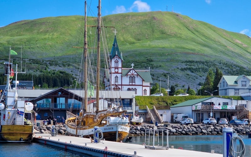 Husavik på Island - Perfekt sted til en hvalsafari