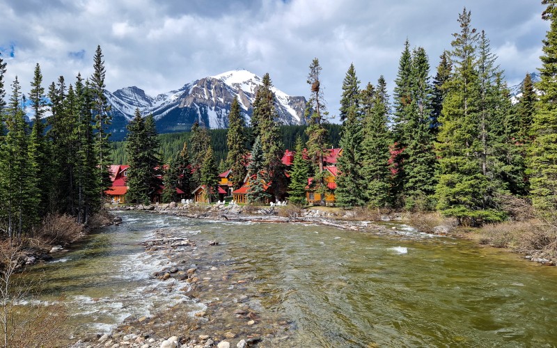 lake louise landsby banff nationalpark