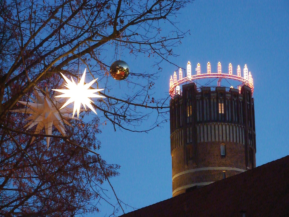 Lüneburg, Niedersachsen: Europas største adventskrans. Foto: Lüneburg Marketing GmbH