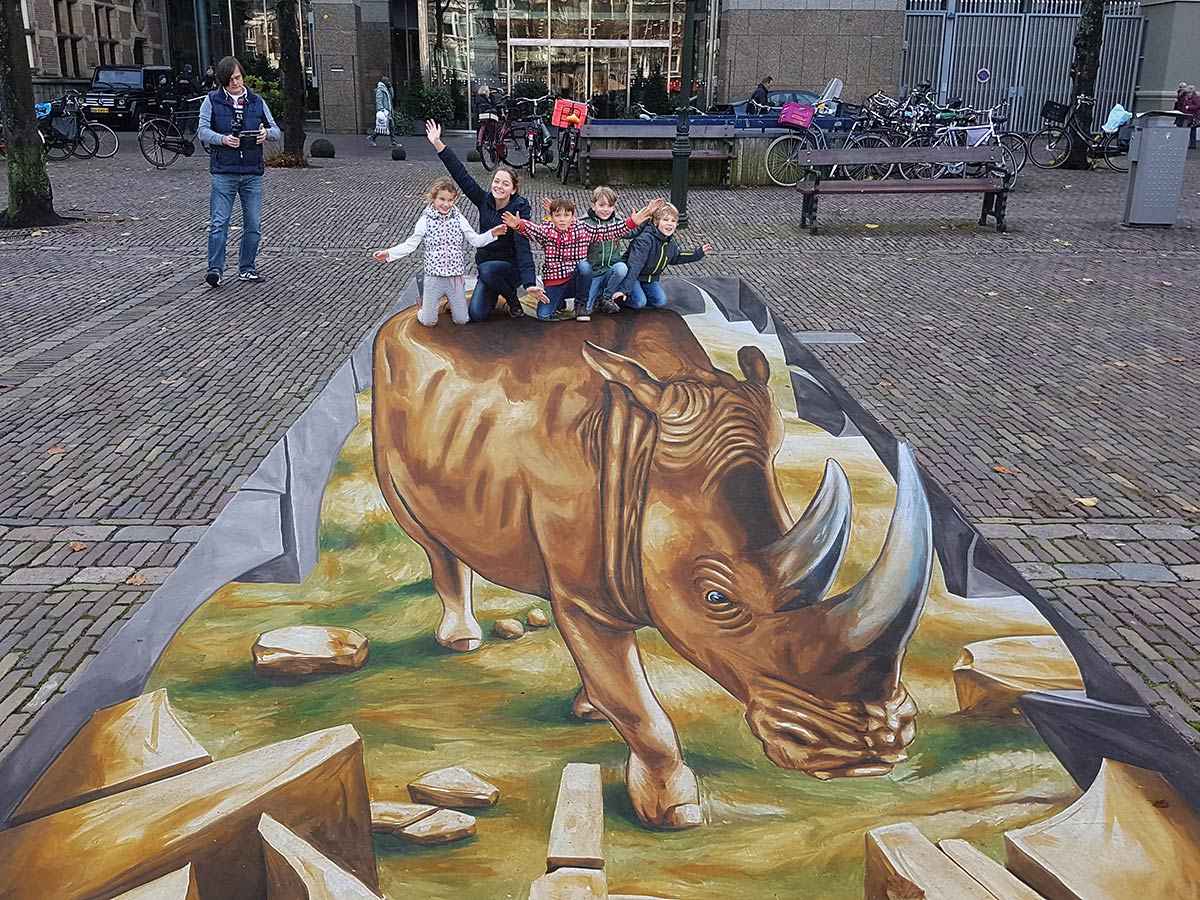 3D Streetpainting “3D Rhino WWF” #STOPWILDLIFECRIME, The Hague