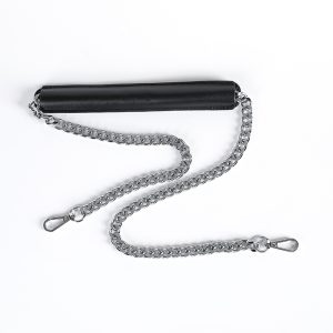 Shoulder strap chain black