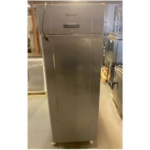 BRUKT Kjøleskap rustfri COMPACT K 610 RG L2 4N levert av Gram Denmark | 286321