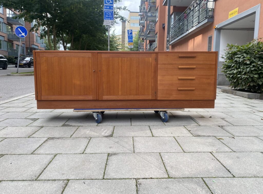 Sideboard, Nils Jonsson Troeds Möbler