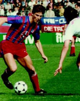 Retro fodboldtrøje Bayer Uerdingen, Brain Laudrup