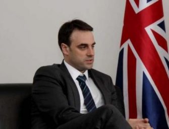 Ambasadori britanik në Kosovë: Sonte nata më e rrezikshme që prej luftës në Kosovë