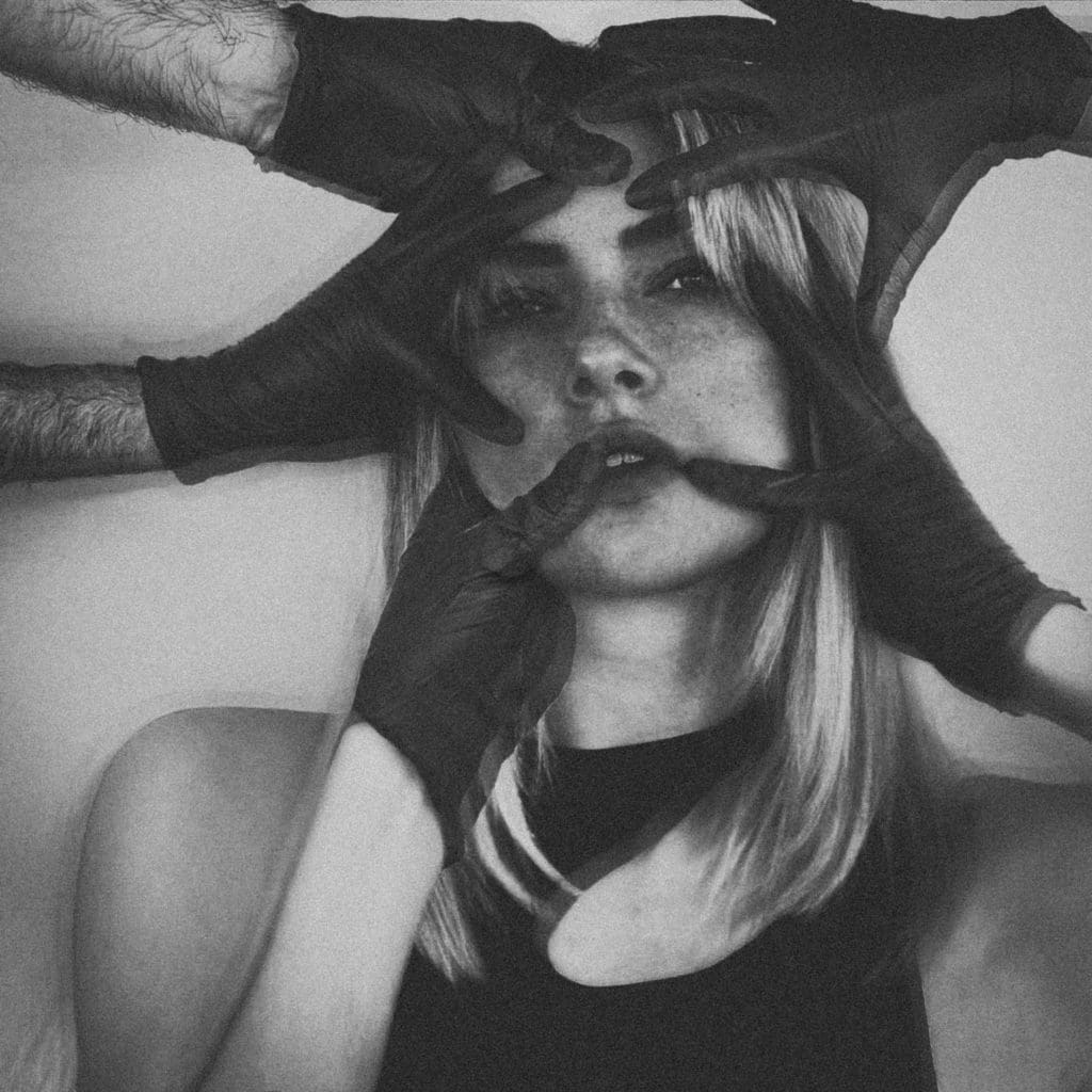 Zoe Ray – Doctor – Artwork – Zoe Holewinska – LR