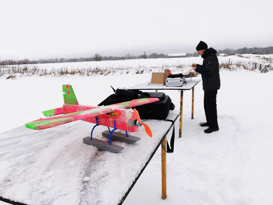 Du visar för närvarande Som flakisflygare så trotsar man snö och kyla