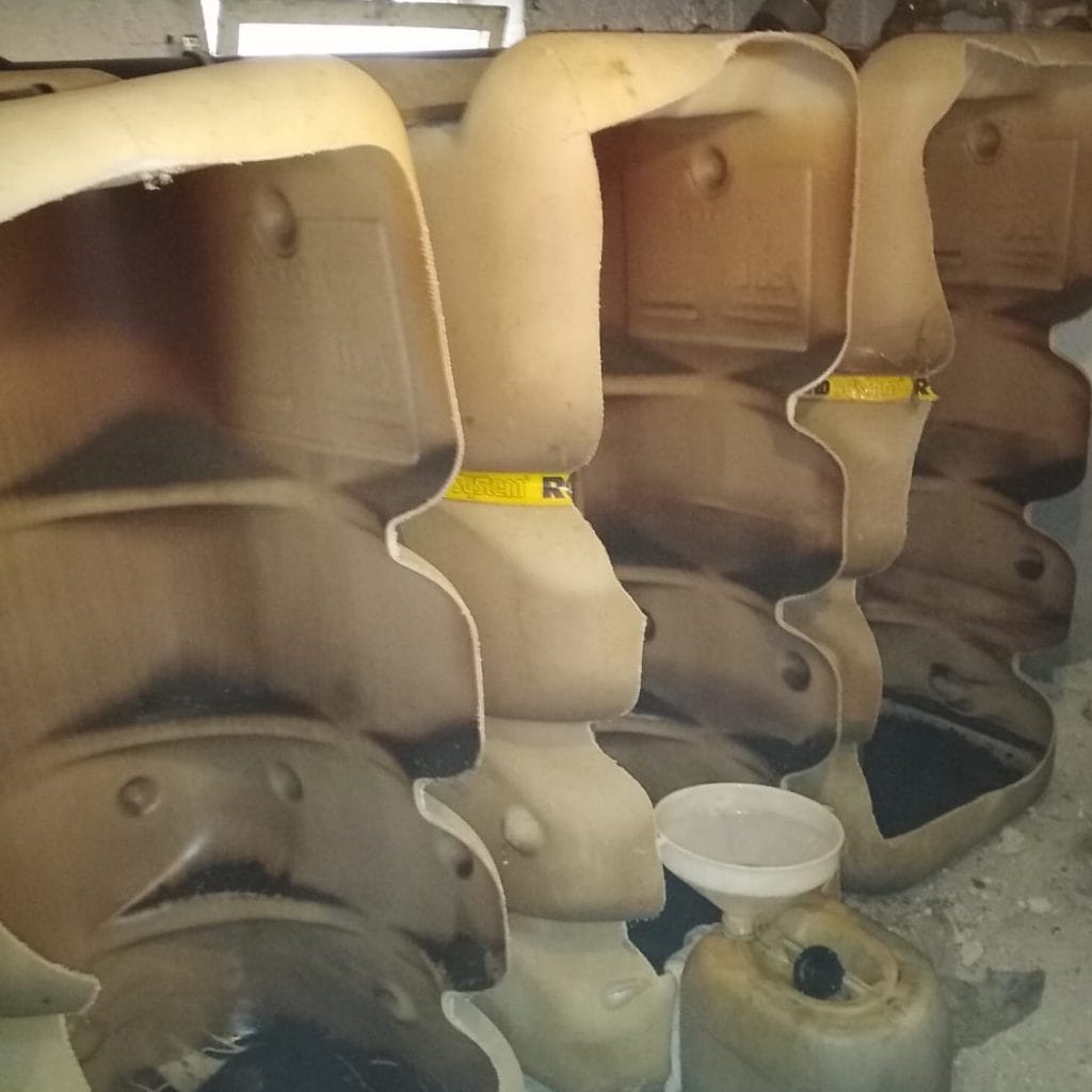 geöffnete Tanks