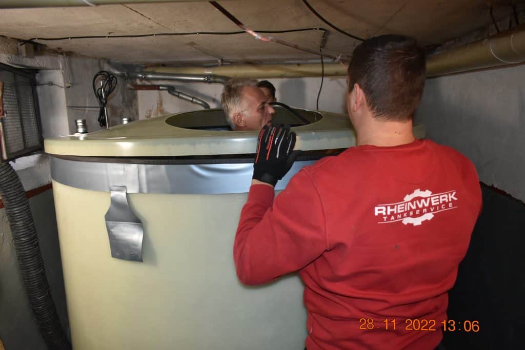 Montage HAASE Kellertank, Aufbau erfolgt im Keller
