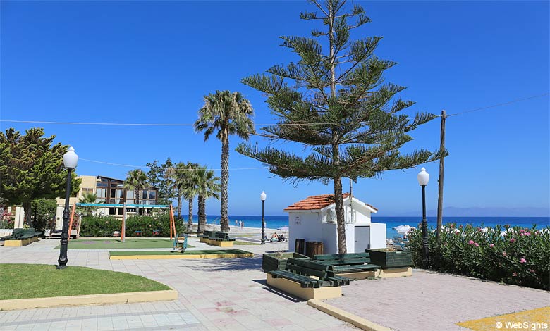 Cosy area behind the beach in Ialyssos