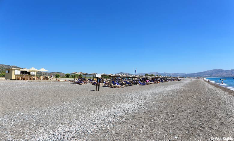 Kalathos beach has many facilities, including a beach café