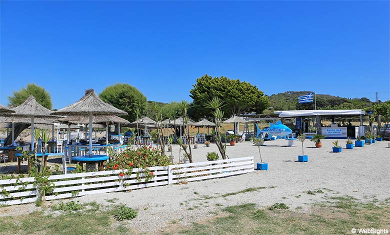 Restaurant Porto Antico aan het strand van Kamiros op Rhodos